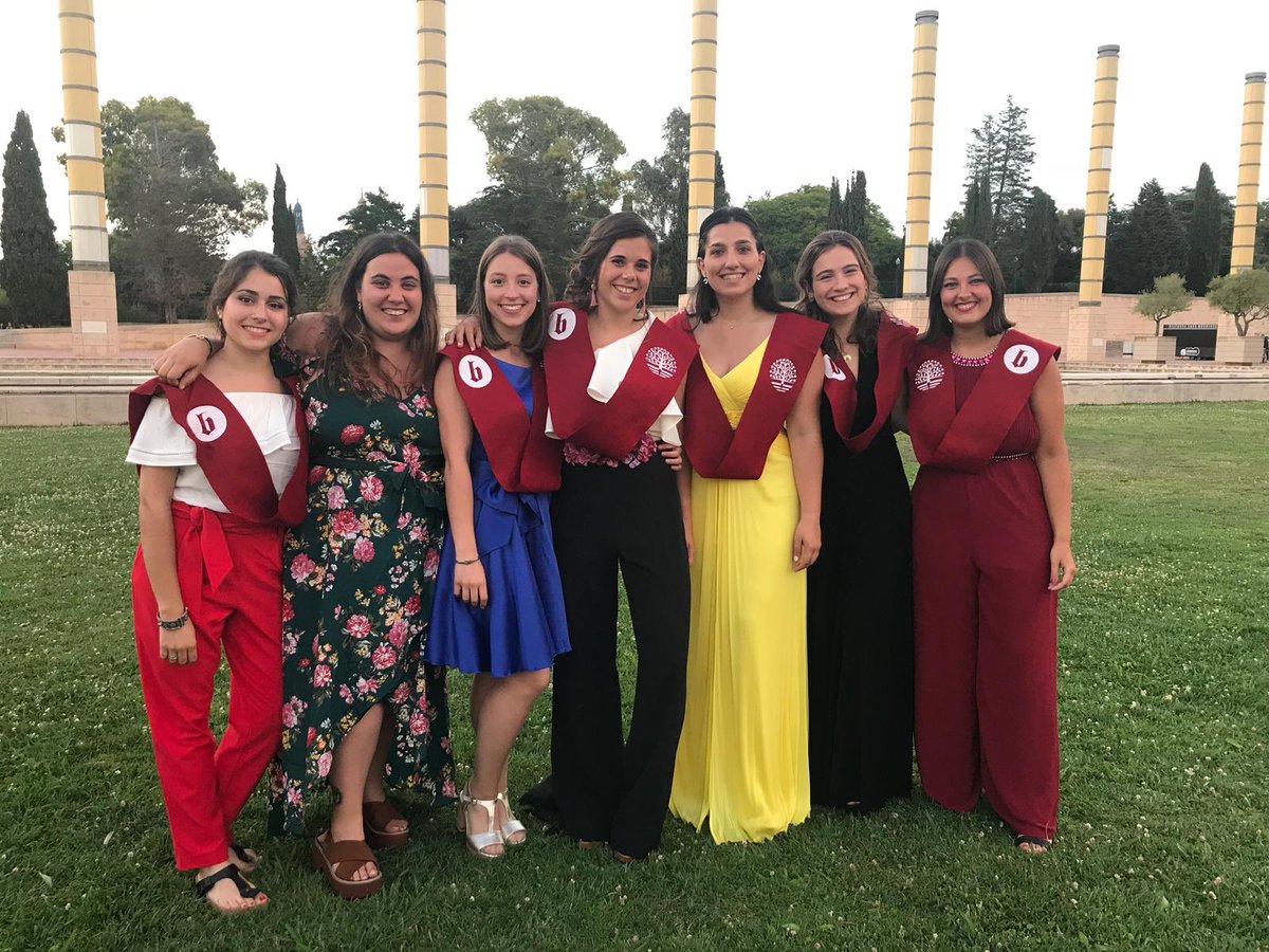 mariapasfu's tweet image. OFICIALMENT MESTRA!👩🏻‍🏫👩🏻‍🎓 #OrgullBlanquerna #GraduacioBlanquerna2019