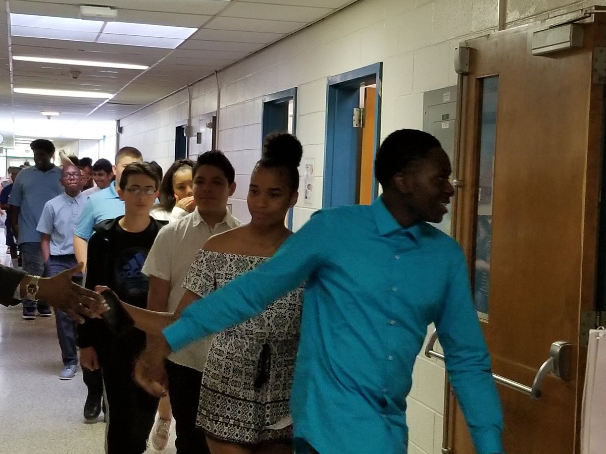 MHS HONORS THE 8TH GRADE GRADUATING CLASS👩‍🎓👨‍🎓