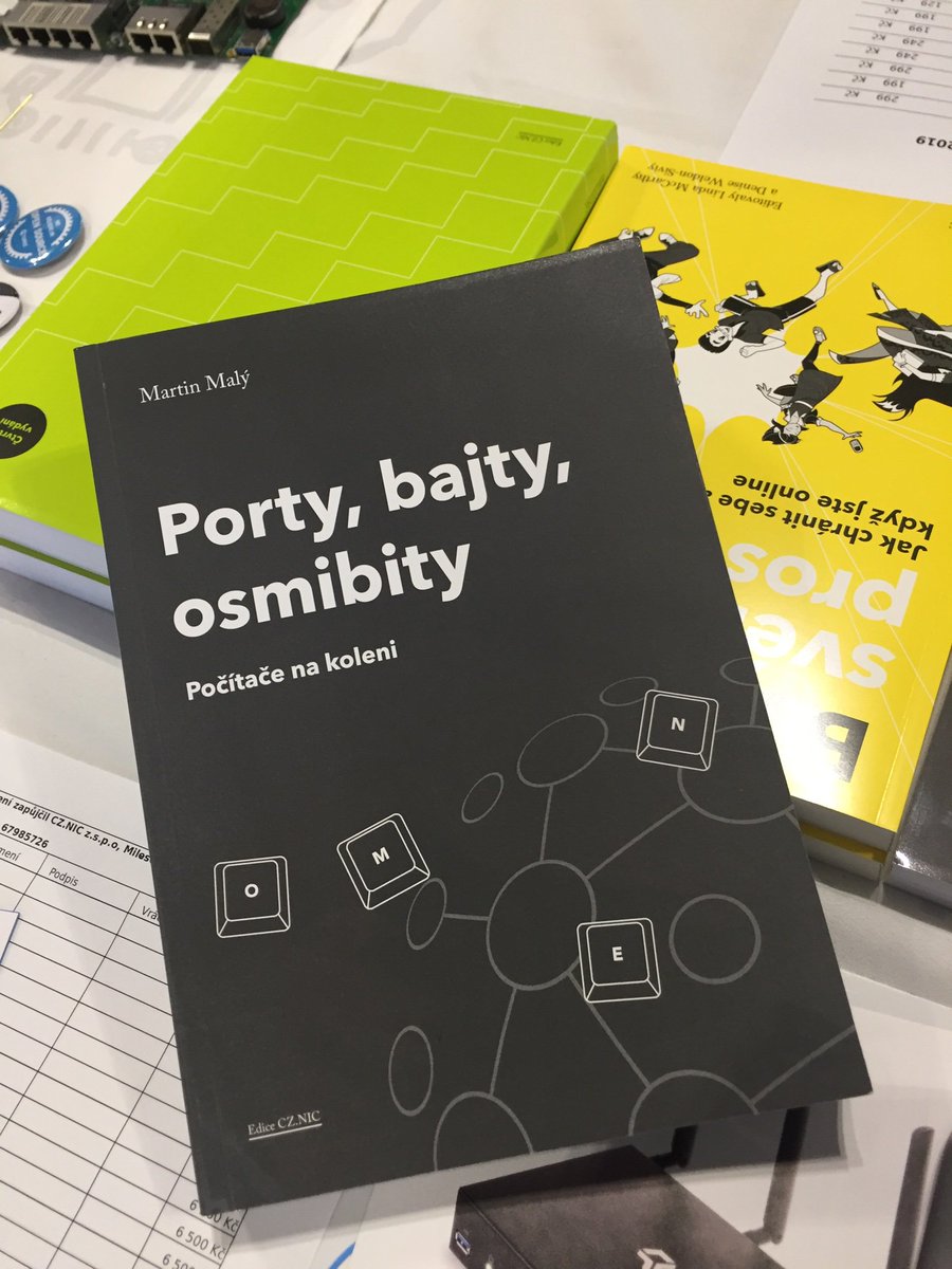 turris_cz's tweet photo. Autogramiáda na stánku
@turris_cz na @PragueMF
začala. Autor @adent knihy “Porty, bajty, osmibity” již podepisuje, stavte se. #autogramiada
@CZ_NIC @AkademieCZNIC https://t.co/QoGVbxRrfa