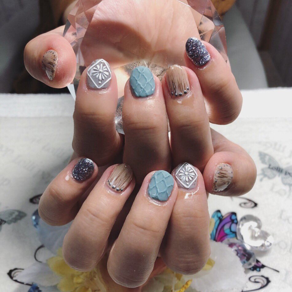 モロッコタイルネイル