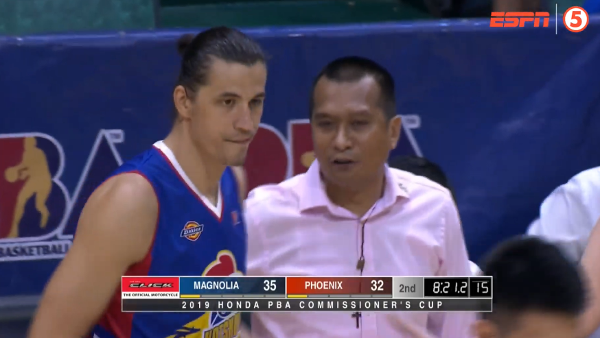 OneSportsPHL's tweet photo. Marc Pingris is FINALLY back 🙌

#PBAonESPN5 #PBALabanKungLaban #PBACommsCup https://t.co/OzAXvJx4f3