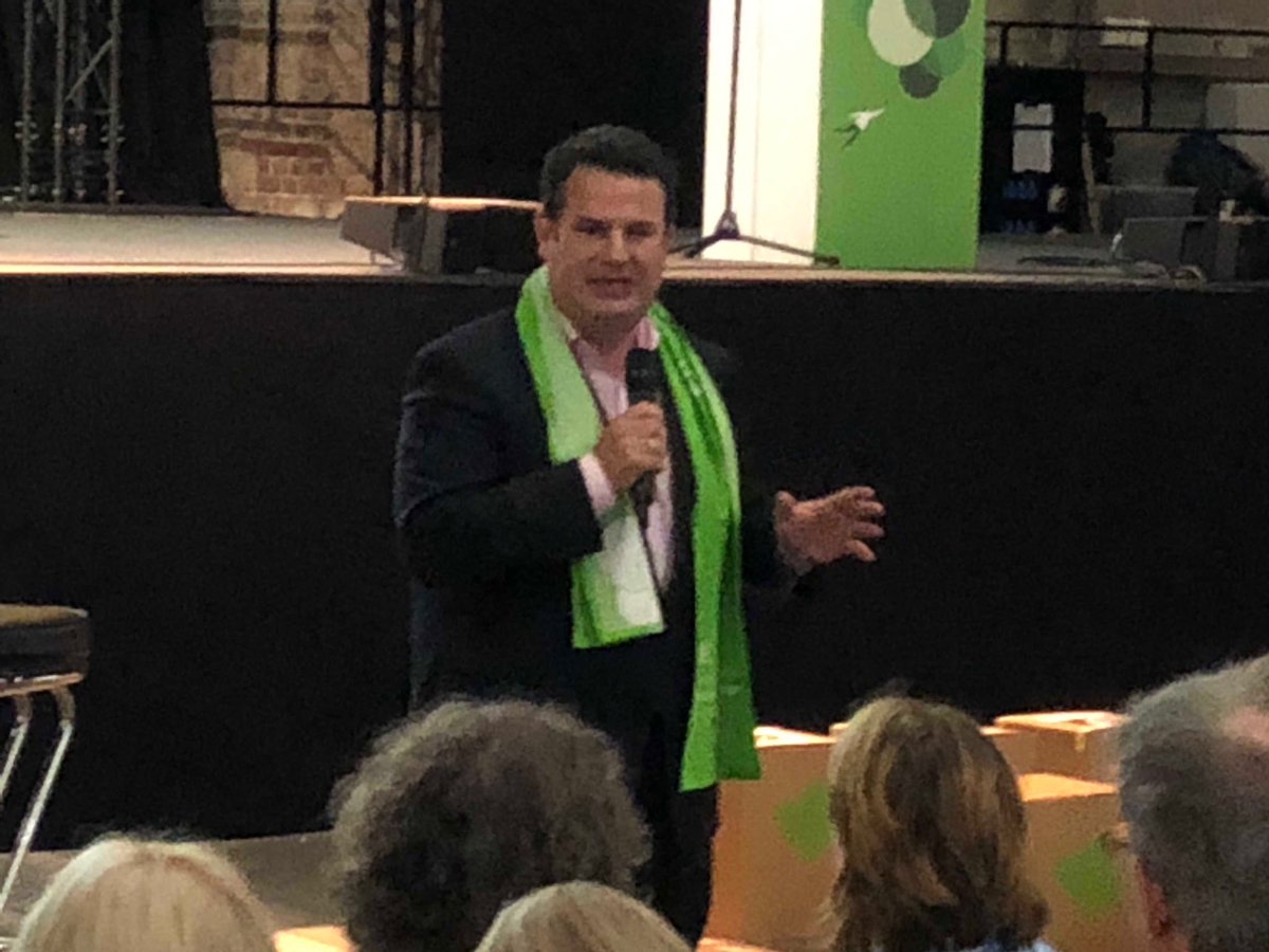 „Habe die Vision, dass wir in zehn Jahren eine Arbeitsversicherung haben anstelle einer Arbeitslosenversicherung“: Arbeitsminister ⁦<a href="/hubertus_heil/">Hubertus Heil</a>⁩ beim #DEKT19 ⁦<a href="/kirchentag_de/">Dt. Ev. Kirchentag</a>⁩ #epd_dabei für ⁦<a href="/epd_news/">epd</a>⁩  und ⁦<a href="/epd_west/">epd West</a>⁩