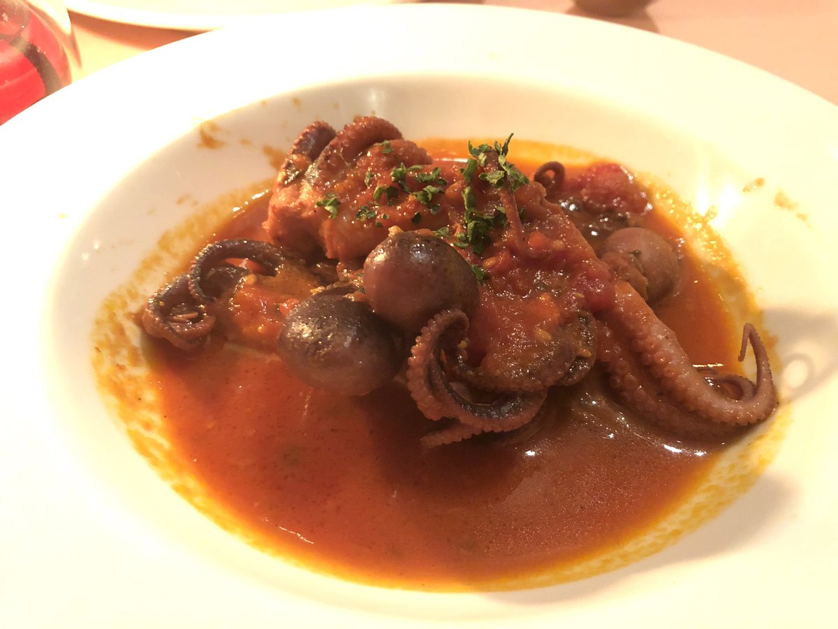 教皇ノースライム こちら全体的に料理は極めてシンプルなんですがとても美味しい あとトマトと辛味の使い方が巧み トマトは甘さより も旨味と青さを生かした感じの調理が多く 辛味はとてもフレッシュ 今日頼んだ料理は全てにトマトが使われているという 教皇ノースライム こちら全体的に料理は極めてシンプルなんですがとても美味しい あとトマトと辛味の使い方が巧み トマトは甘さより も旨味と青さを生かした感じの調理が多く 辛味はとてもフレッシュ 今日頼んだ料理は全てにトマトが使われているという