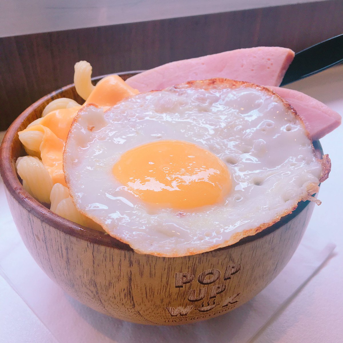 They all look too yummy, which one you prefer? I prefer all🤤 Btw, we are closed for a private party tomorrow! See you all on Monday 🤗 #brekkie #foodie #豬扒配炒滑蛋 #火腿蛋芝士扭扭粉 #waffleburger #goinguponthemenu #newcastle #hongkong #streetfood