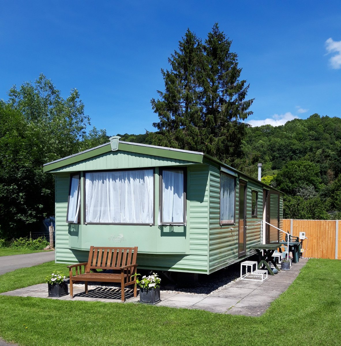 Fancy a stay in a static caravan? See our website for availability #caravanhire #staticcaravan #visitwales #abergavenny