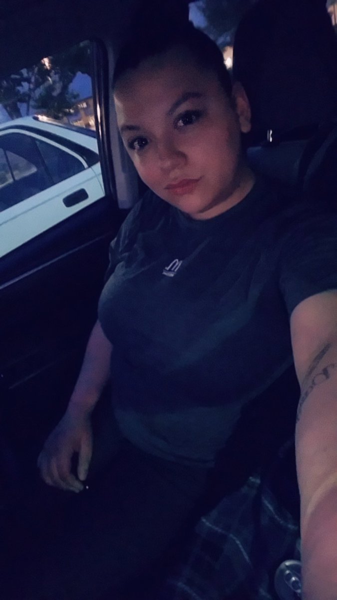 MsDabsTV's tweet photo. Work flow 🍟🍔🍦 #McEmployee hahahah https://t.co/917rPB5Sn3