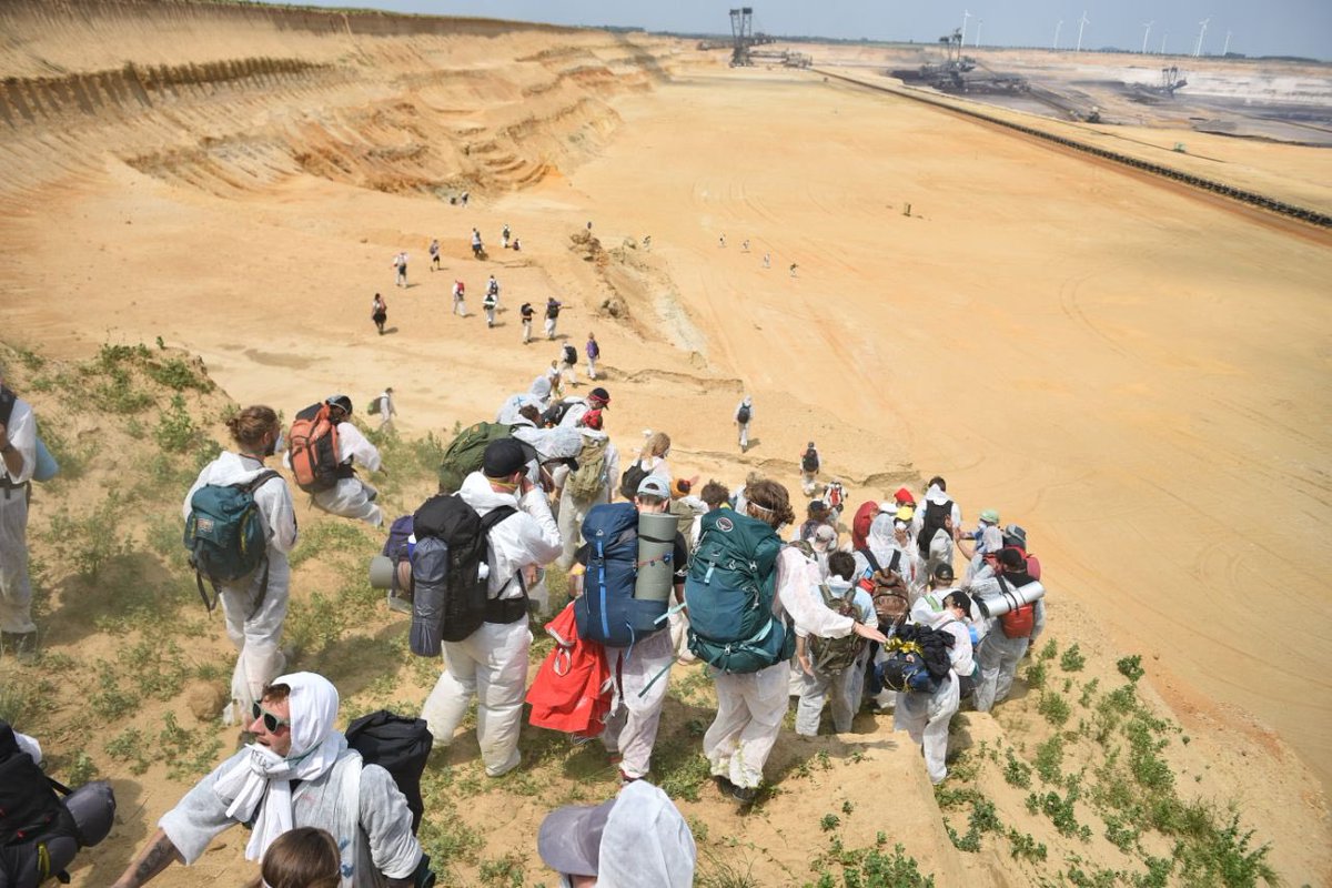 Ende Gelände tweet media