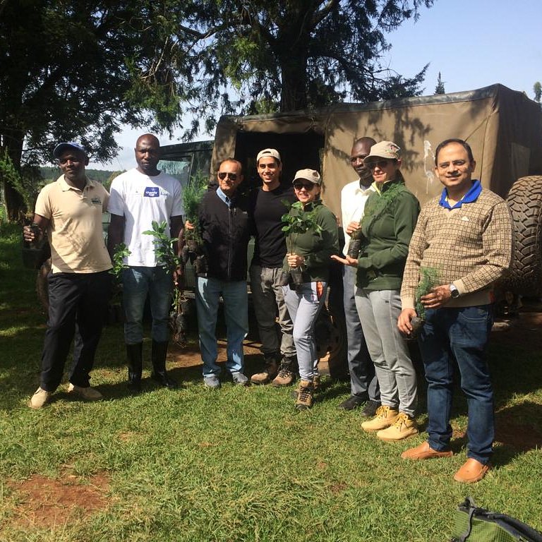 mountkenyatrust's tweet photo. Tree planting on a Saturday at Kabaru with our donors Friends of Environment Conservation Trust (#FOECT) & Sukuma Twende Trust (#STT). We have managed to plant 1000 assorted #indigenoustrees!
#treeplanting #planttrees #reforestation #trees #conservation #forestconservation #KOT https://t.co/yRXOHKl5Jg