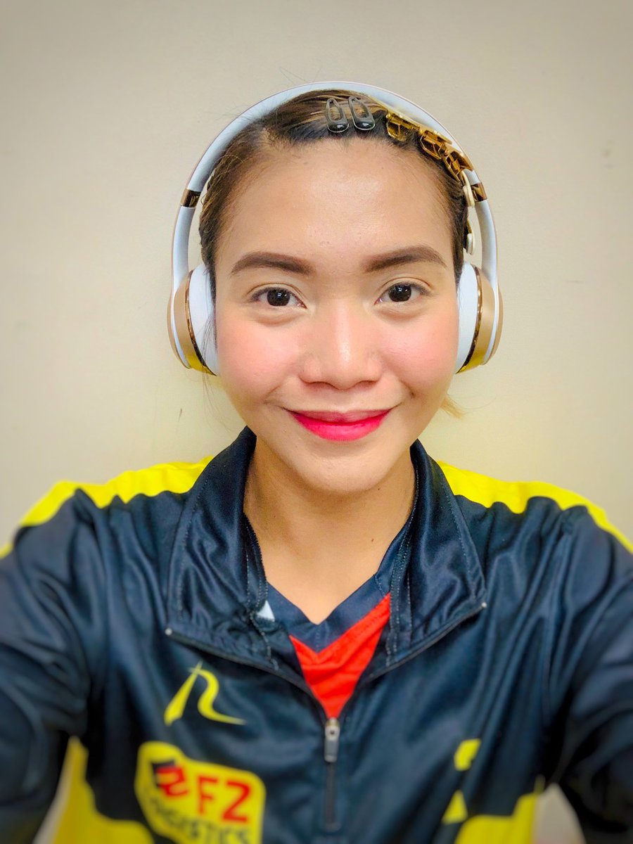 Abymarano's tweet photo. Being happy doesn't mean everything is perfect. It only means we have decided to see beyond the imperfections with faith. 

💛⭐️✨⭐️💛 https://t.co/x1ZZniQ9Zb