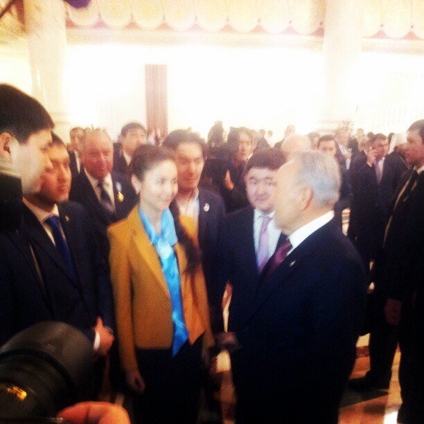#моментжизни #elbasylife 14.12.12
этот день я осознал что надо развивать свои сильные стороны.Первая встреча  президентом на торжественном собрании в новом  Астана Опера,  Н. Назарбаев обратился к народу с Посланием «Стратегия «Казахстан-2050»: для меня это был сигнал к перемен