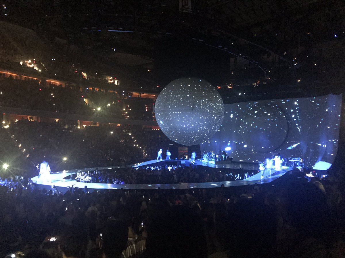 MissBlair21's tweet photo. thank u next ๐ค๐๐ถ last night was a dream #SWTWashington #swt #ArianaGrande https://t.co/hMob5AdldU
