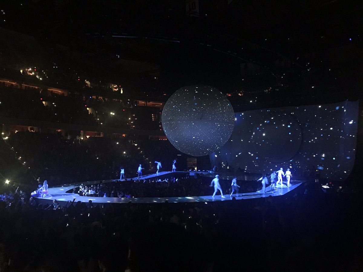MissBlair21's tweet photo. thank u next ๐ค๐๐ถ last night was a dream #SWTWashington #swt #ArianaGrande https://t.co/hMob5AdldU