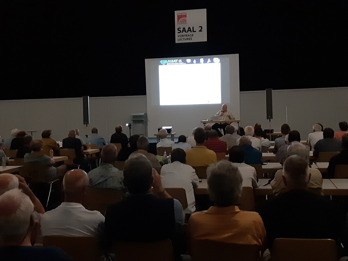Lv5Ovsv's tweet photo. #eshailsat #hamradio2019  Amsat-DL #qo100 Vortrag room2 https://t.co/zPn8jpBfX3