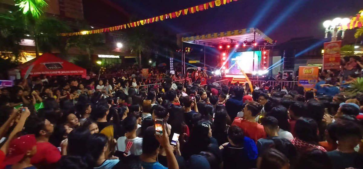 EggyNiAshleyOFC's tweet photo. Retweet if you want also to experience this! @ashdlmundo 

#ASHLEYchonFestivalinBatangas https://t.co/R0E3GTsWnp