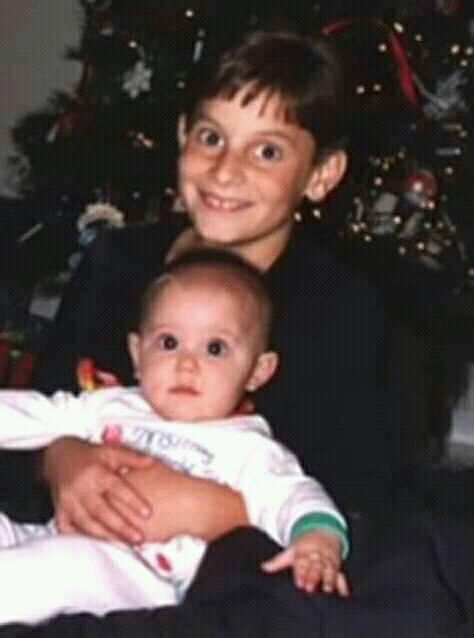gngfenty's tweet photo. @ArianaGrande keep smiling darling https://t.co/IGpk5xju7B