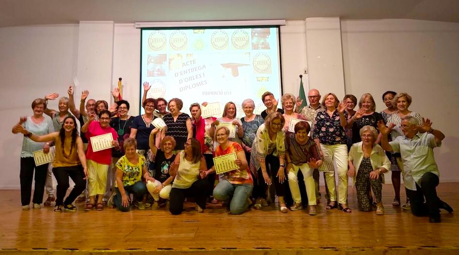 ENTREGA D'ORLES I DIPLOMES DELS CURSOS DE FORMACIÓ PER A ADULTS I JUBILATS DE SOSES
La Sala del Ball de Soses va acollir aquest divendres l'acte de lliurament d'orles i diplomes corresponents als cursos de formació per a adults i jubilats de #Soses.