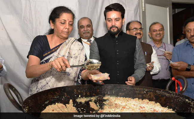 Halwa ceremony marks printing of budget papers, Finance Ministry lockdown ndtv.com/india-news/bud…
