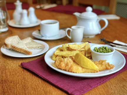 Boundary___'s tweet photo. River Restaurant’s Senior Citizens Meal Deal for £7.50!
Monday - Saturday: 11:30am-2pm Sunday: 12pm - 2pm

Mini Cod &amp; Half Chips
Mushy/Garden Peas, Baked Beans, Curry Sauce or Gravy
White or Brown Bread
Tea, Coffee or a Soft Drink https://t.co/0qyNHK2O3r