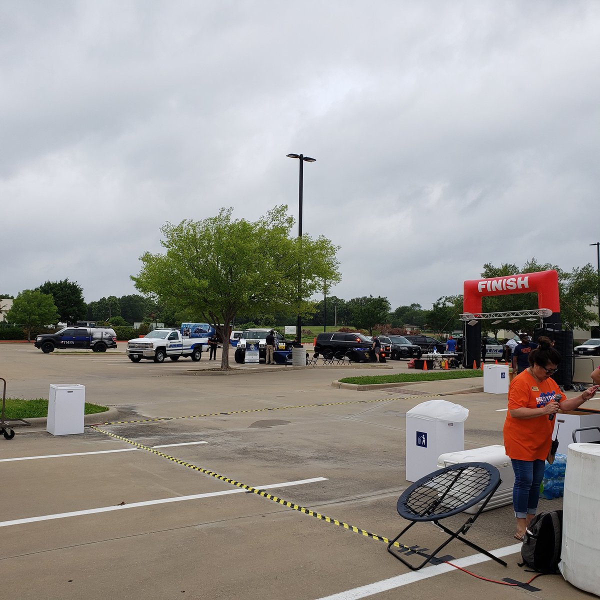 ATT supporting our First Responders and Military at the Heroes Run!!! @Terra_E_Edwards and JT representing Park Lane!!! @THILL0810  @clintonbrowertx @Omar_Rdz01  #TeamCash #ParkLane #WeAreNTXDynasty #PowerCentral #LifeAtAtt