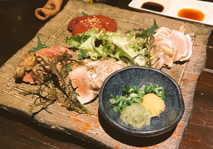 千葉耶さんとご飯食べてましたっ 