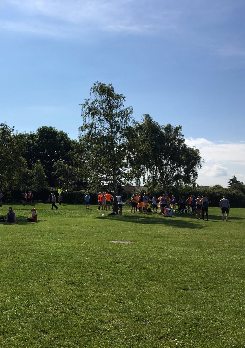 JoannaSD_07's tweet photo. Beautiful sunny morning at the @newarkparkrun Thanks for all the volunteers and pacers from Newark Striders #coursepbπ #loveparkrun https://t.co/pwpmNz0WAn