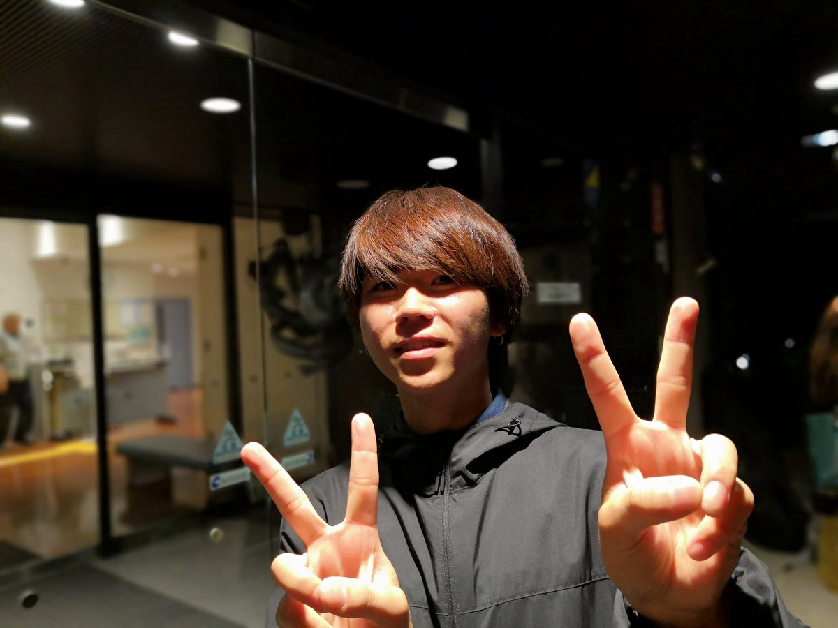 KOBA0997's tweet image. Ken's cafeにとみさんの後輩RIKU君と金井マネージャが駆けつけましたが間に合わず(T-T)
ざんね～ん!!
またライブに来てくださいねー(^-^)
#RIKU
#金井マネージャ
#Allrange