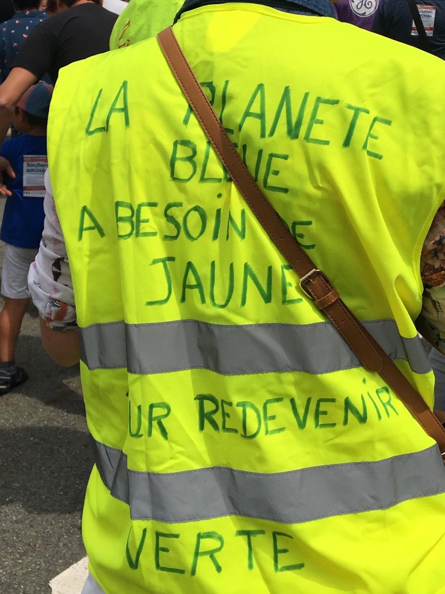 A la manif en soutien aux salariés #Alstom #GeneralElectric #Belfort