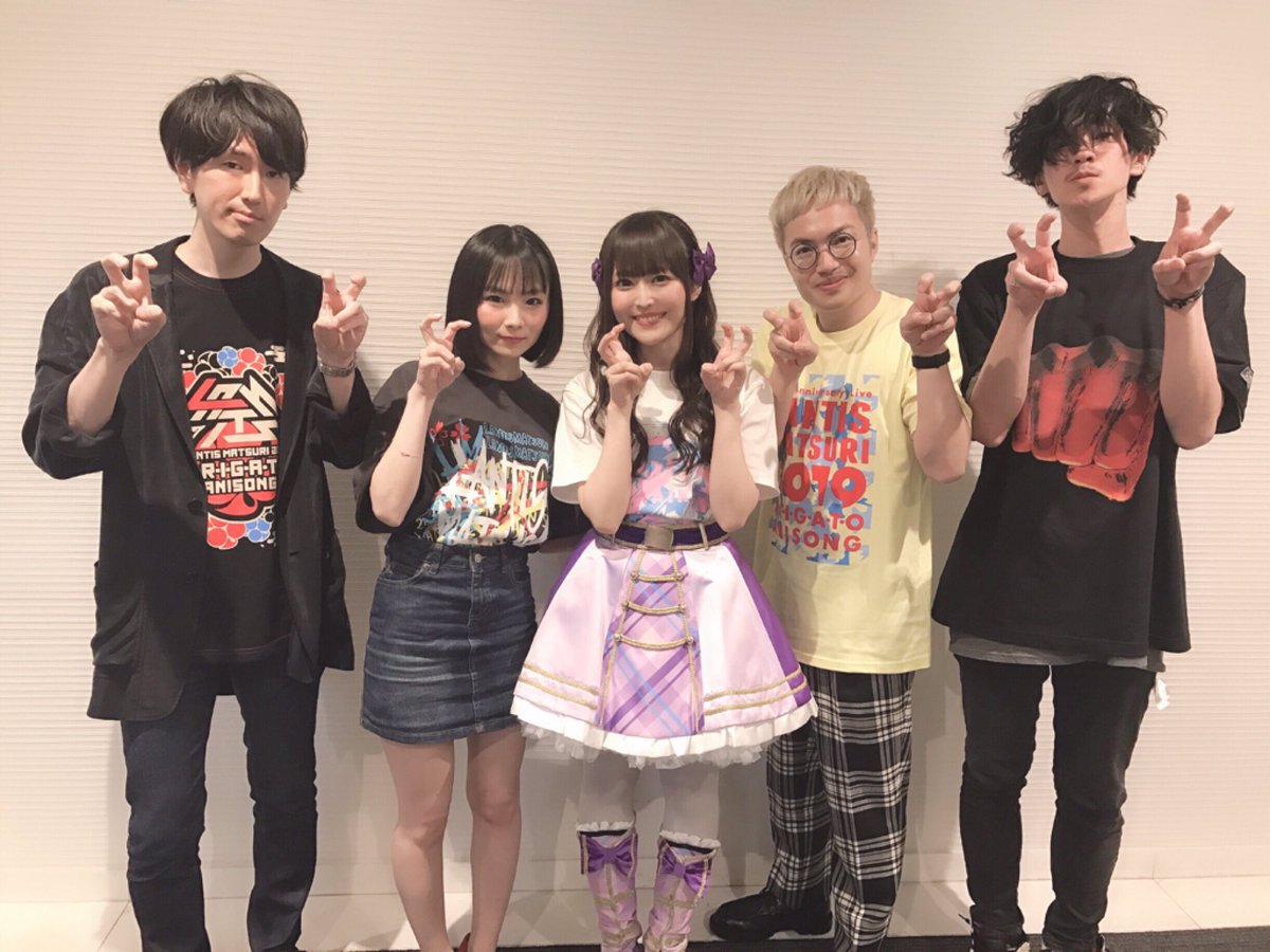 桑原由気 くわはらゆうき A Twitter Fhanaさんーー ドラゴンポーズ して下さいました 最高のパフォーマンスに合わせてメイドラゴンの映像が流れていて 楽しいはずなのに涙が出るほど嬉しかったです またちゅちゅいぇい 出来た幸せ ありがとうご