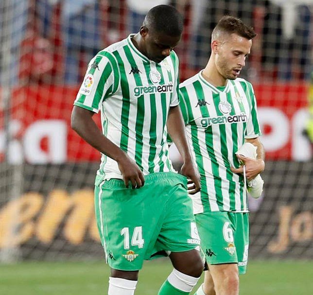 RumoresEn's tweet photo. ¡Ojito con el cambio de sistema!  Rubi, que suele jugar con un 4-3-3, sumada a la más que posible salida de LoCelso, puede desembocar en que Carvalho adelante su posición, tal como hace en la Selección Portuguesa. https://t.co/BOxFfiCjPU