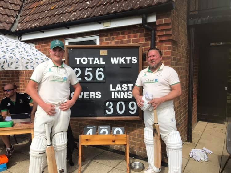 DenverCricket's tweet image. 256 2nd wicket partnership today between Harvey Wardle (153) and Neil Gromett (110) as the 1st’s beat @SwardestonCC