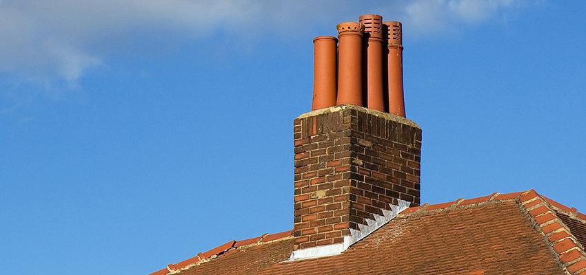 labcuk's tweet photo. #BuildingControl Facts for #Homeowners: If you're thinking about taking out a #chimney breast that you no longer use, then make sure you know what's entailed! Read our article https://t.co/otr63zH4LR #diy #diynono #homeimprovement https://t.co/SRuvX6Urct