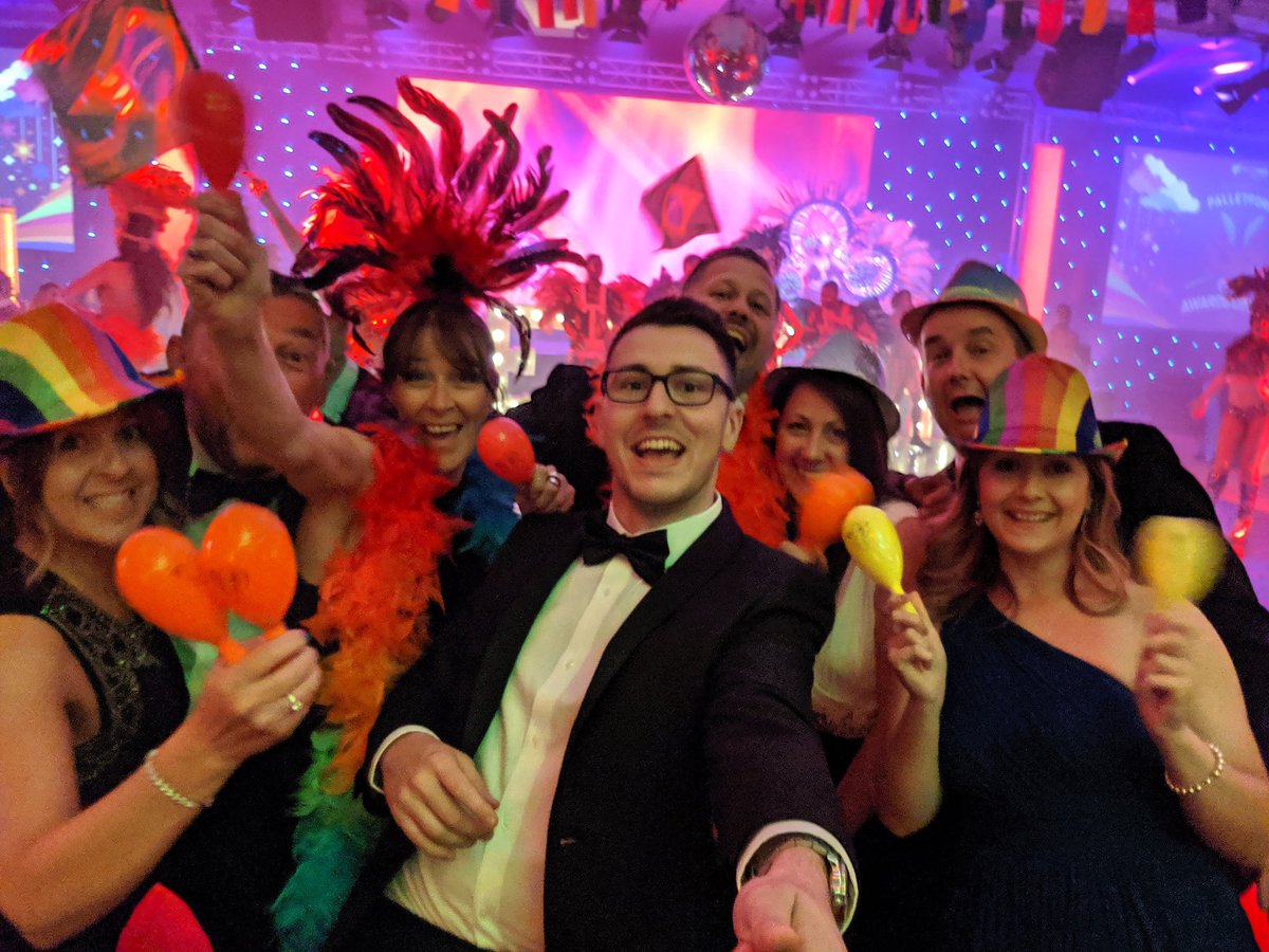 MLSimsy's tweet image. #PFGala19