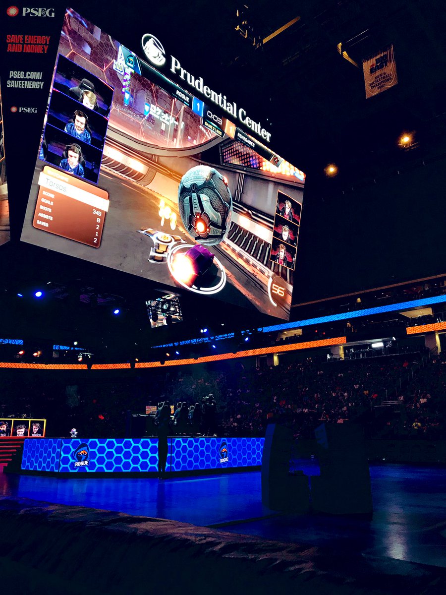 Finally made it out to an event for #RLCS7. The energy here is insane.