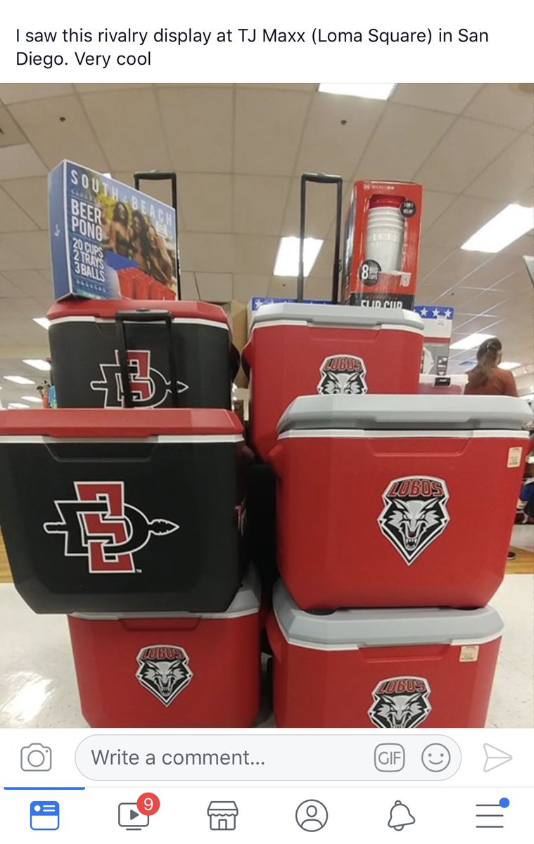 crysmarq23's tweet photo. We’re taking over the world!! Or at least San Diego! #GoLobos #sdswho ❤️🐺 https://t.co/kMBHH0ZB2E
