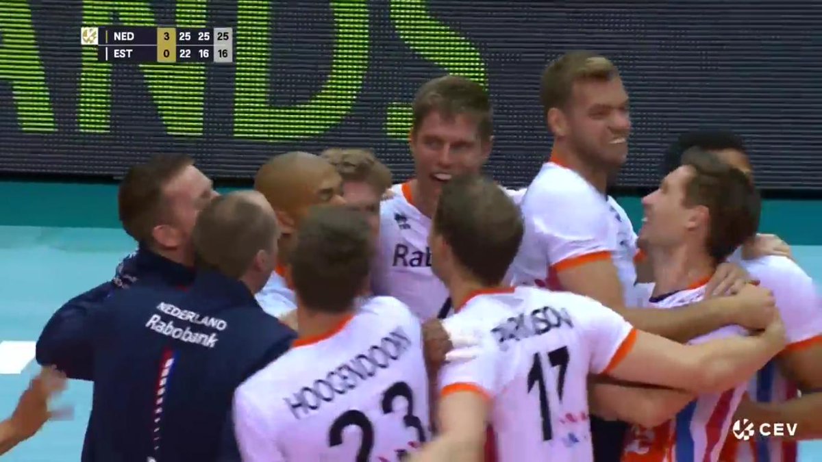 BAM! 3-0 overwinning, mooie partij! 25-22, 25-16, 25-16. Nederland wordt derde ten koste van thuisploeg Estland in de European Golden League.