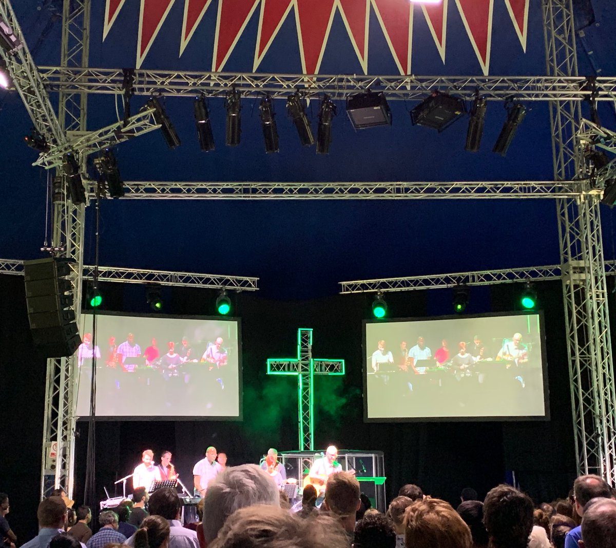HopeCSutton's tweet image. Wonderful to join with churches from across London at Revive!
