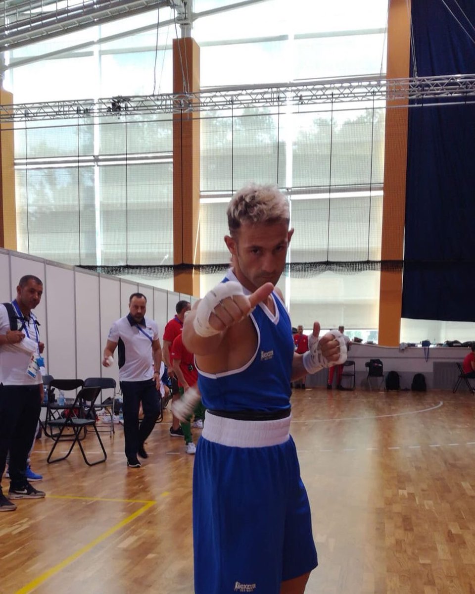 🏆 a #Minsk2019 nel secondo giorno di gare il nostro atleta 🥊
Vincenzo Mangiacapre batte l’austriaco Marcel Rumpler #pesiwelter 

 <a href="/VMangiacapre/">Vincenzo Mangiacapre</a>  <a href="/Coninews/">CONI</a> <a href="/ItaliaTeam_it/">ItaliaTeam</a> <a href="/Minsk2019BY/">The 2nd European Games</a> @FedPugilistica