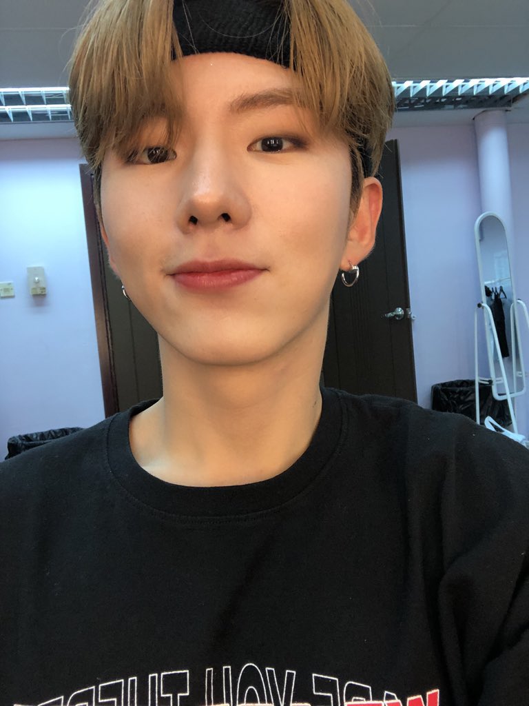 OfficialMONSTAX's tweet photo. [#기현] 말레이시아 오늘 진짜 너무너무너무너무너무너무너무너무 고마워요 짱이였어요!!!! 꼭 다시 올게요!!! https://t.co/WIpRC1JHdM