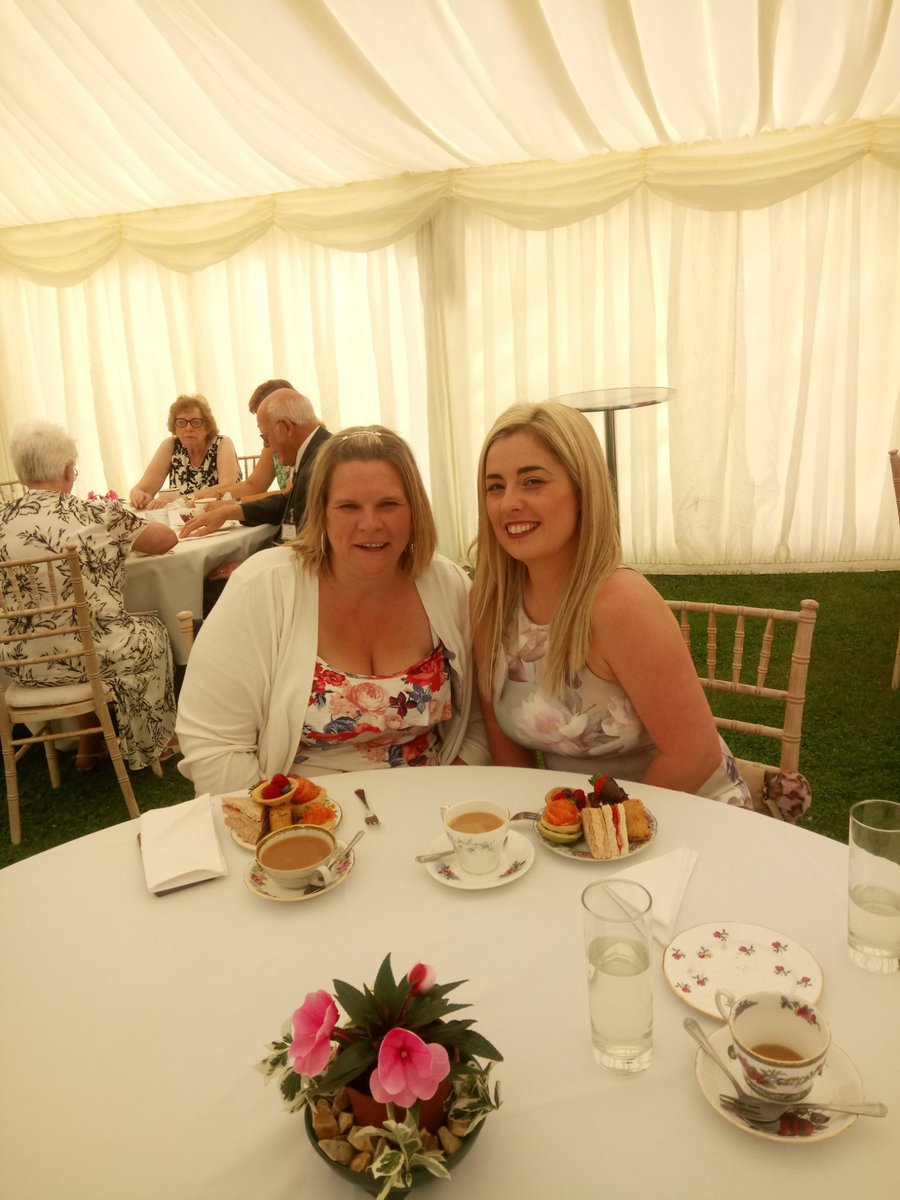 quinnybrann's tweet photo. Ladies at Caunton Manor for the Lord Lieutenants garden party @ncitycare_SSBC @CapstickKarla @Rachel93740202 https://t.co/oHVIIHWim0
