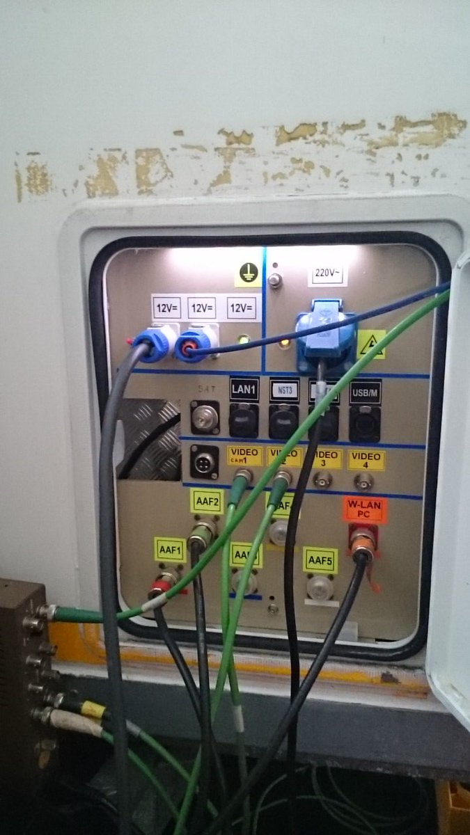 Notfunk_DL's tweet photo. Hier nochmal wie mehrfach gewünscht noch ein paar Bilder der MF2. Außerdem noch der DMR-Repeater und POCSAG-Sender hier am Stand auf der #HamRadio2019 https://t.co/Ufj2IGk1XY
