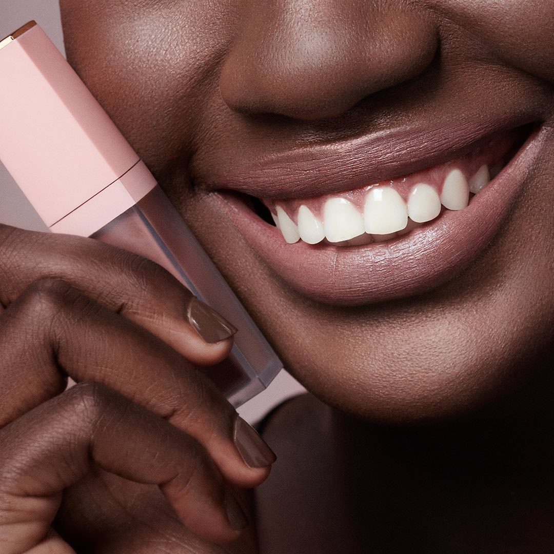 crystalmodelsUG's tweet photo. E S T E E  B E A U T Y 💄💄
Our beautiful International #Uganda Model Anyon Asola for @EsteeLauder 
 
#cmagirls #crystalmodelsafrica #beauty #campaign #esteelauder #fabmodel #model #UgandaCranes #Ugandans https://t.co/divds492QI