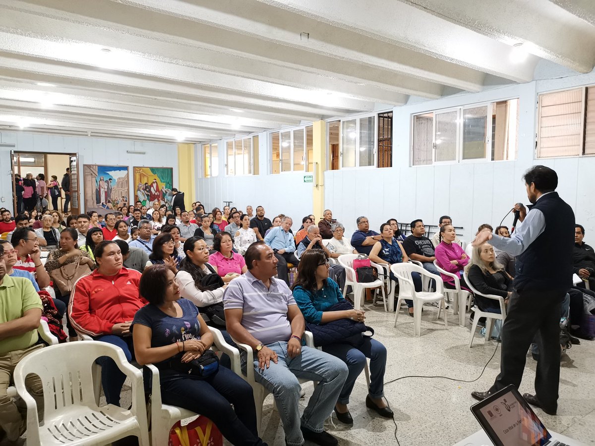 soyhugh's tweet photo. Hoy nos tocó con #Sembrandovalor en #AparecidadeBrasil formando a las familias de la comunidad con al P. Arturo Barranco. @Cenyeliztliac https://t.co/vLA0HXhpuw