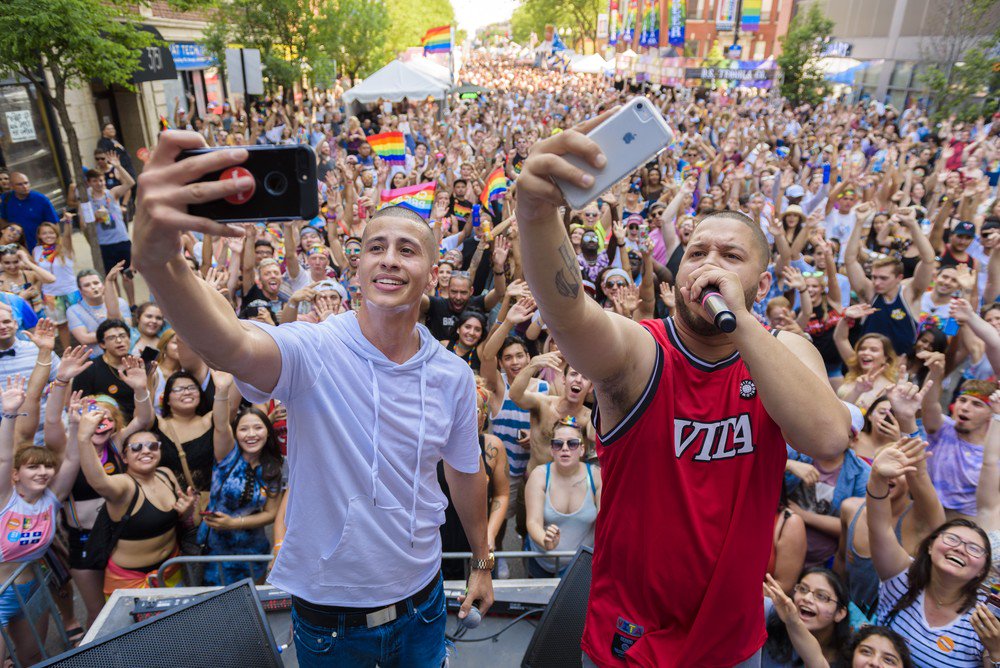 Everything you need to know for Chicago Pride Fest this weekend on.gopride.com/2RsU1Ee

#chicago #chicagopride #chicagopridefest
#lgbt #lgbtq #lgbtpride #pride2019 #lgbtchicago #gaychicago #boystown