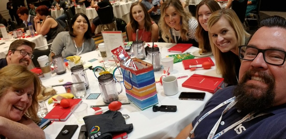 EdTechEddie's tweet photo. Awkward #LAX18 family photo ✅. Fornite dance✅. #GoogleEI https://t.co/DrjtKULqFz