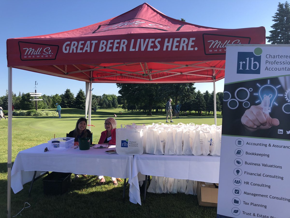 Rebecca Hahn tweet media