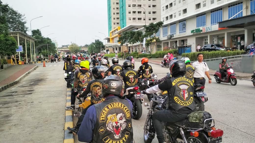 UBangsad's tweet image. Ride slow