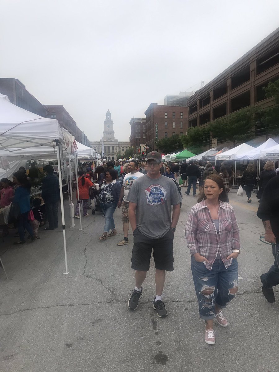 FoodFrantic1's tweet photo. Brooke and I went to the Des Moines Farmers Market this morning. It was great as usual. It just seems to grow every year. I haven’t been in over a year and it was nice to see familiar faces #farmersmarket #DesMoines https://t.co/9yTzWn4Sqs