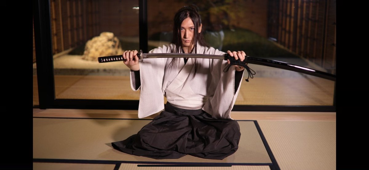 黒髪 長髪 黒スーツ 日本刀アクションな2次元み強い人がリアル刀剣男士で尊い Togetter 黒髪 長髪 黒スーツ 日本刀アクションな2次元み強い人がリアル刀剣男士で尊い Togetter