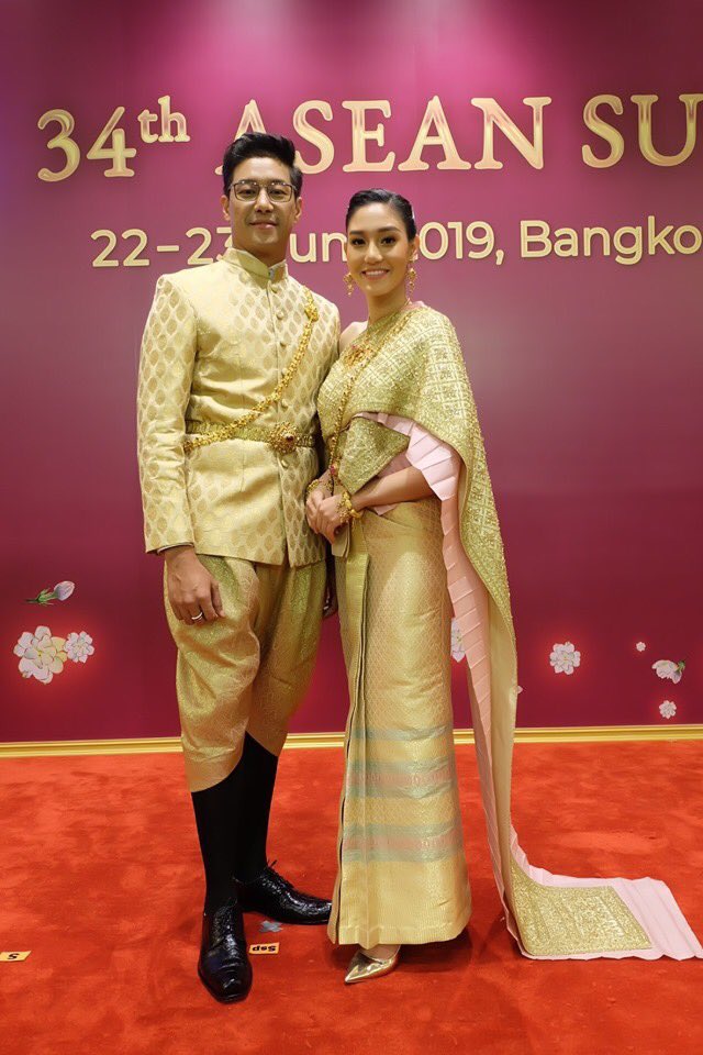 MTW_Officialth's tweet photo. ."#นิโคลีน-พิชาภา ลิมศนุกาญจน์"
รองมิสเวิลด์ 2018
รับหน้าที่พิธีกรภาษาอังกฤษ
งานกาล่าดินเนอร์มาลัยไนท์
ณ โรงแรมพลาซ่าแอทธินี
#Asean #MalaiNight #1strunnerupmissworld2018
#missworld2018 #MissThailandWorld2018 #Nicolene #MTW2018 #MissThailandWorld https://t.co/ySJXFiVICU