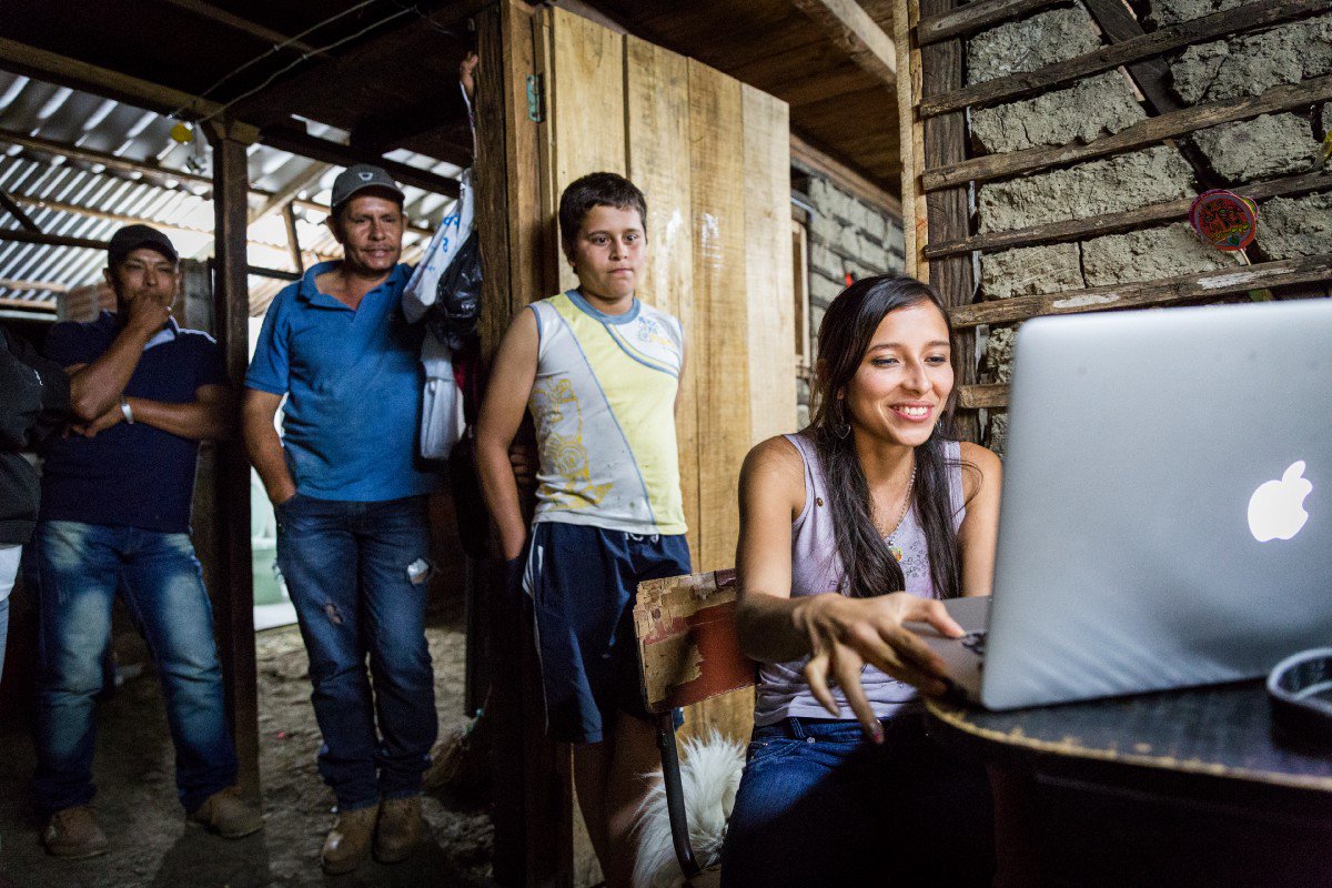 Rare_org's tweet image. Rare Reads of the Week is up! Articles from:

@gab_lipton in @GlobalLF #climatenarrative
@adele_peters in @FastCompany #foodwaste
@_andrew_green in @devex #impactinvesting 
@MaiaWikler in @TeenVogue #climatejustice

bit.ly/2L8hM3b